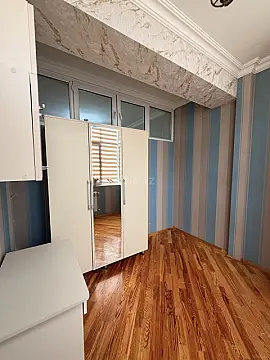Satılır 3 otaqlı mənzil 63 m²