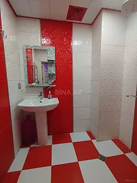 Kirayə verilir 2 otaqlı mənzil 90 m²