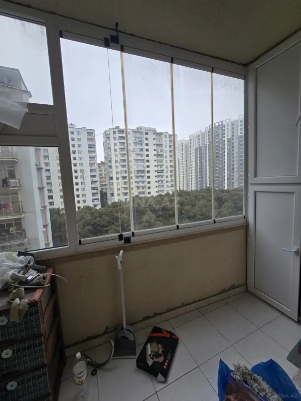 Satılır 2 otaqlı mənzil 101 m²
