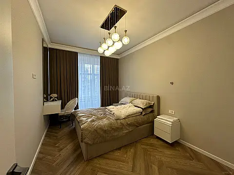Kirayə verilir 3 otaqlı mənzil 140 m²