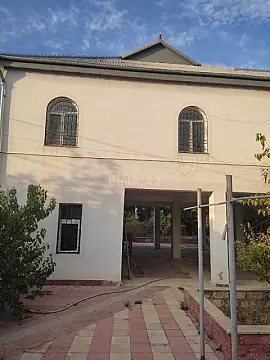 Satılır 5 otaqlı həyət evi 180 m²