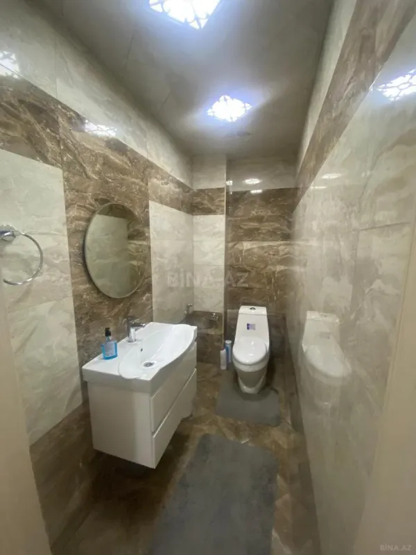 Satılır 4 otaqlı mənzil 160 m²