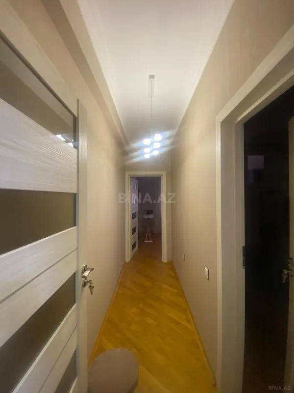 Satılır 4 otaqlı mənzil 160 m²