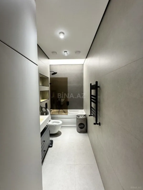 Satılır 3 otaqlı mənzil 128 m²