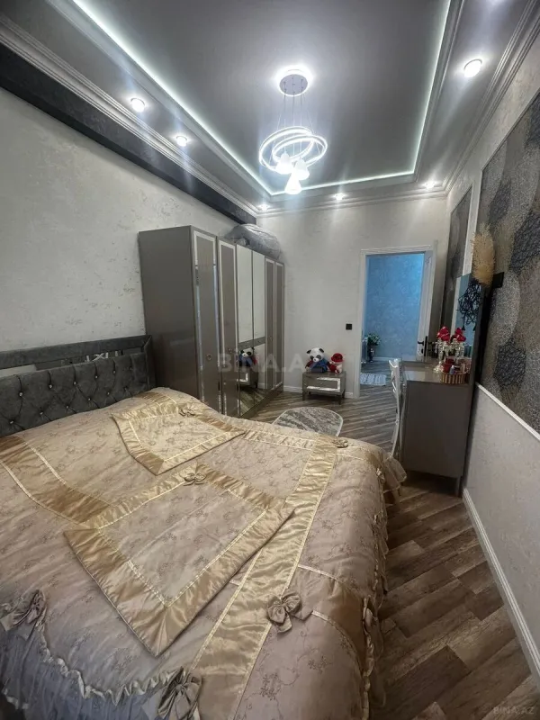 Satılır 2 otaqlı mənzil 65 m²
