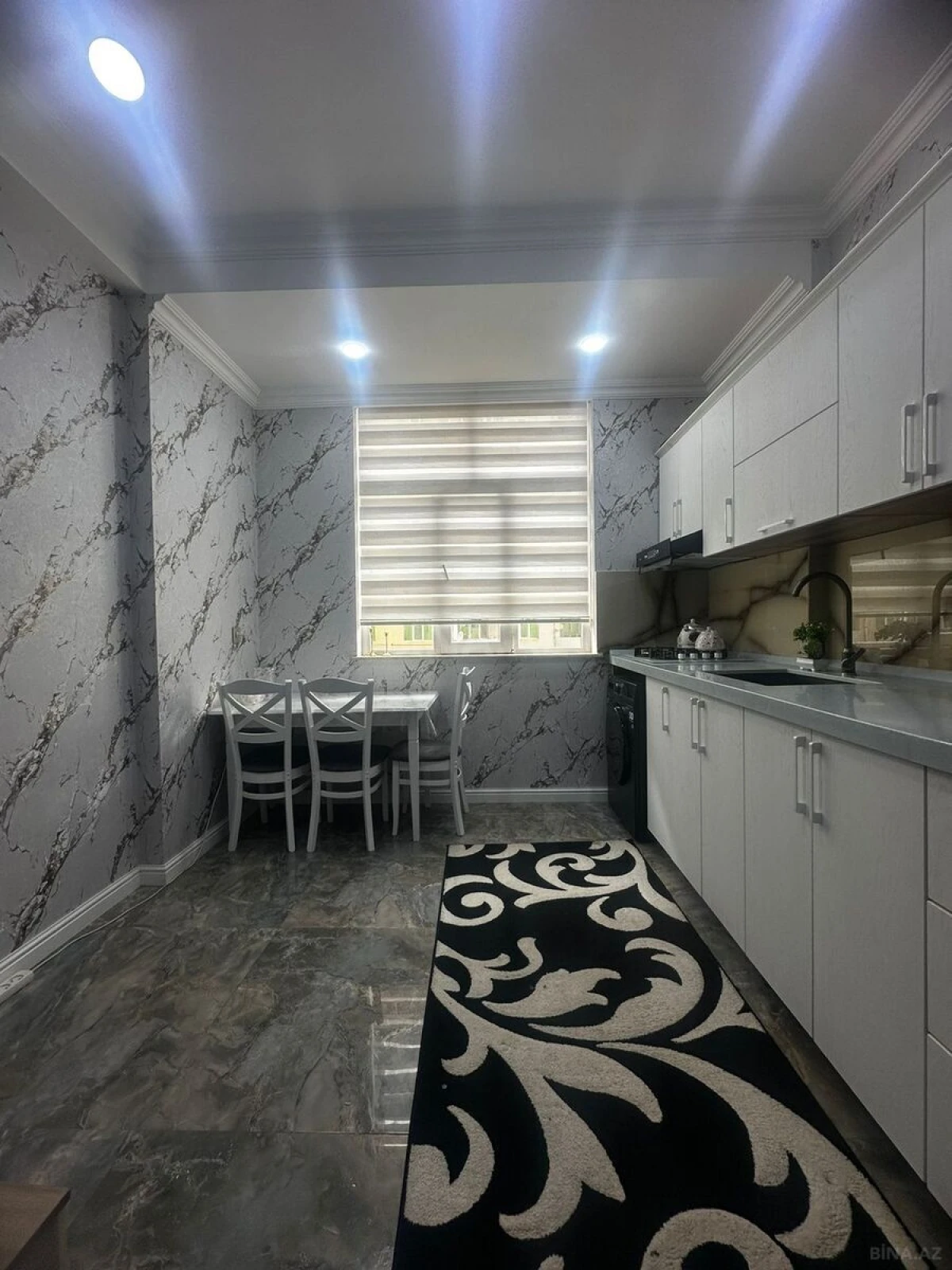 Satılır 2 otaqlı mənzil 65 m²