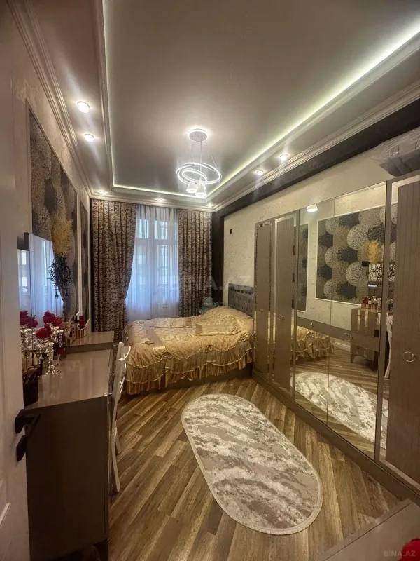 Satılır 2 otaqlı mənzil 65 m²