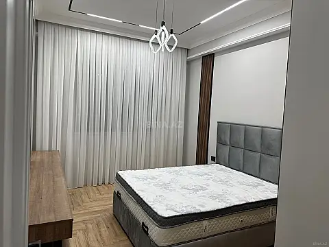 Kirayə verilir 2 otaqlı mənzil 70 m²