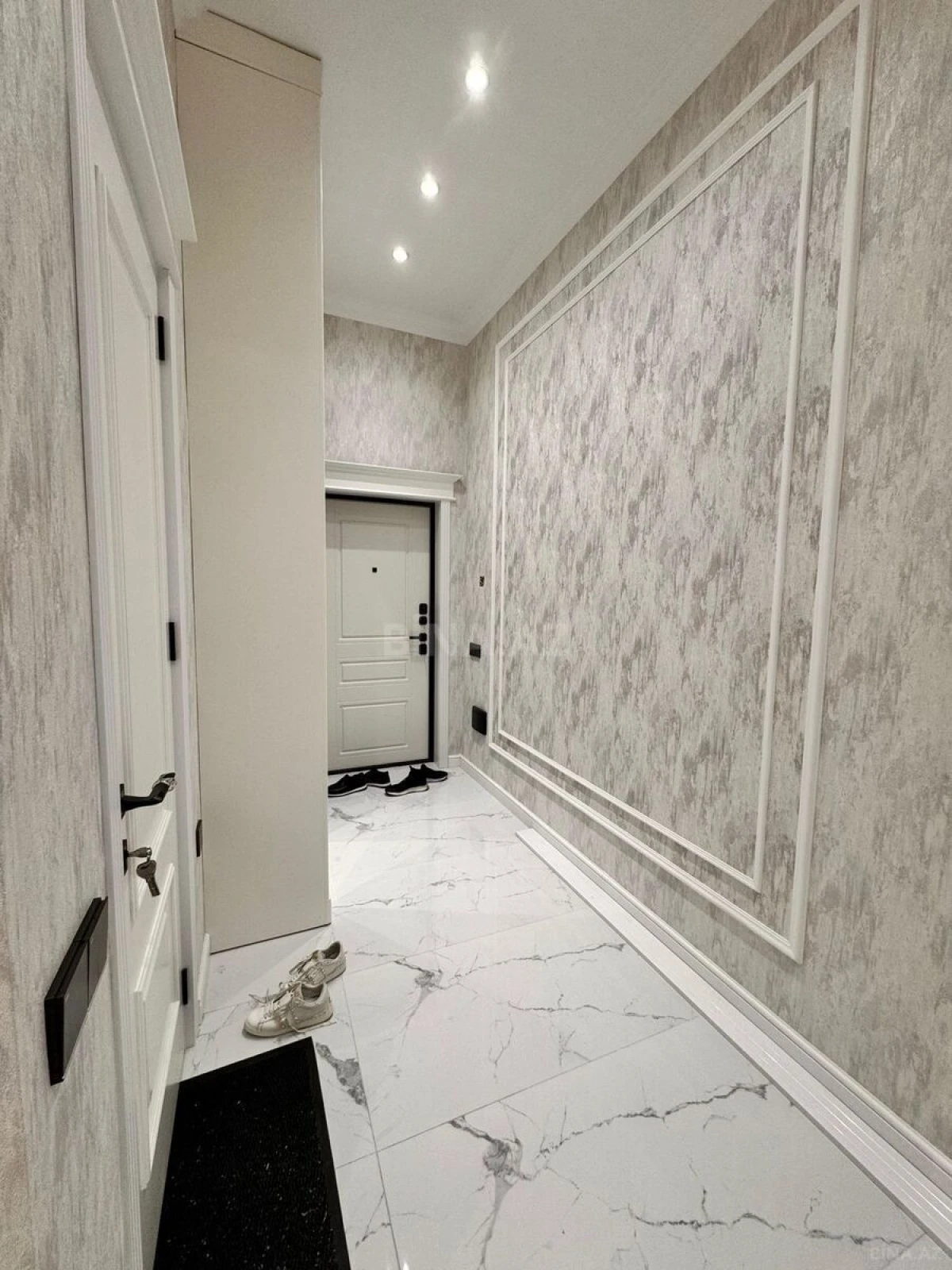 Kirayə verilir 2 otaqlı mənzil 78 m²