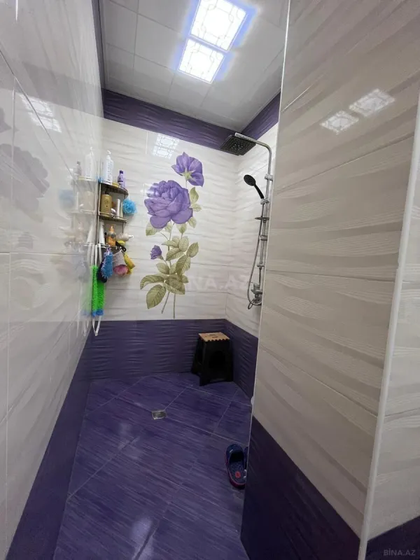 Satılır 4 otaqlı mənzil 146 m²