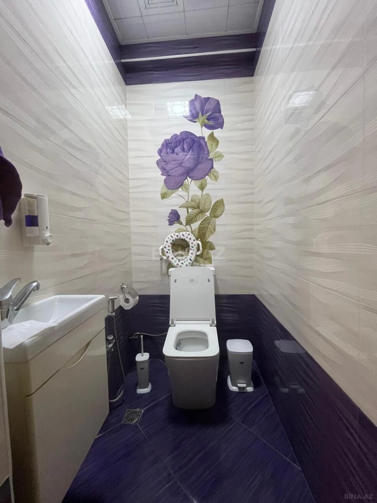 Satılır 4 otaqlı mənzil 146 m²