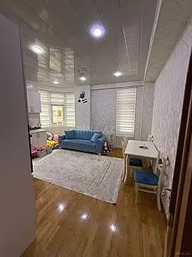 Satılır 2 otaqlı mənzil 98.8 m²