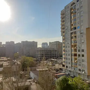 Satılır 4 otaqlı mənzil 185 m²