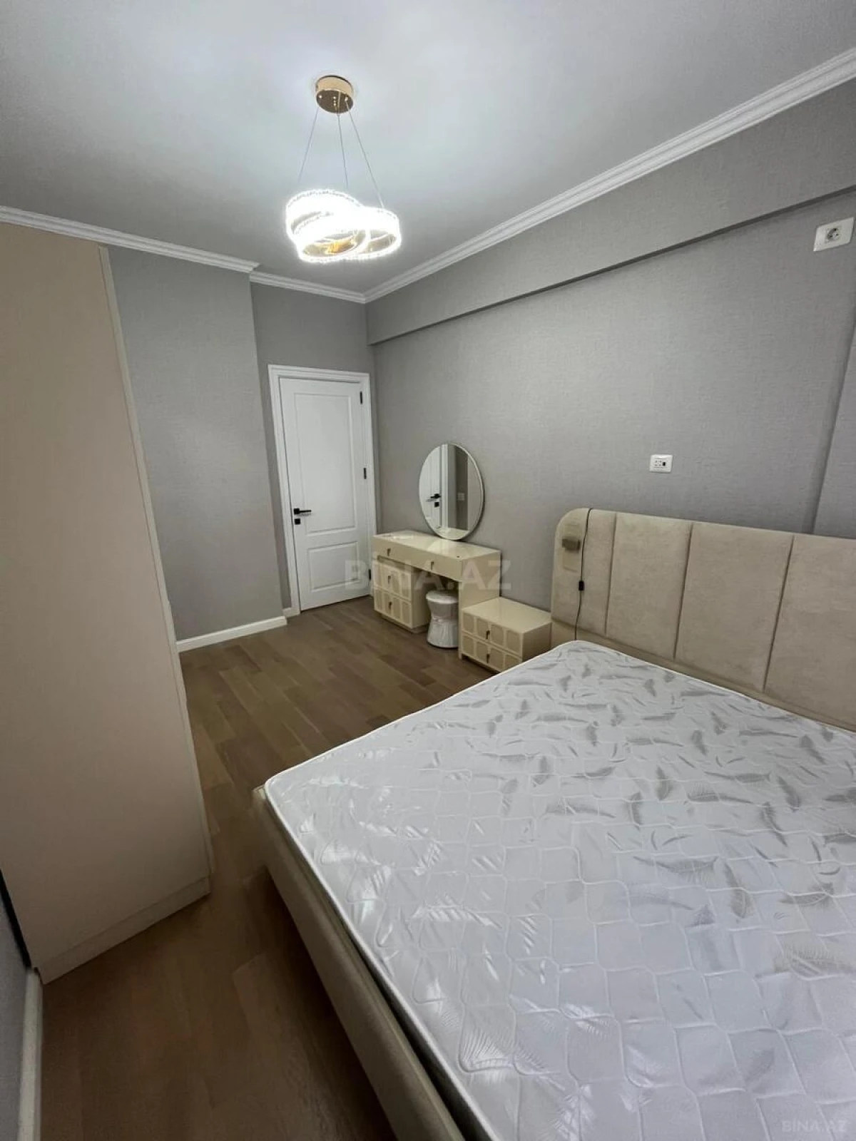 Kirayə verilir 2 otaqlı mənzil 65 m²