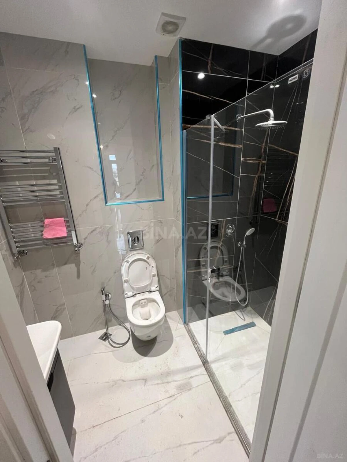 Kirayə verilir 2 otaqlı mənzil 65 m²