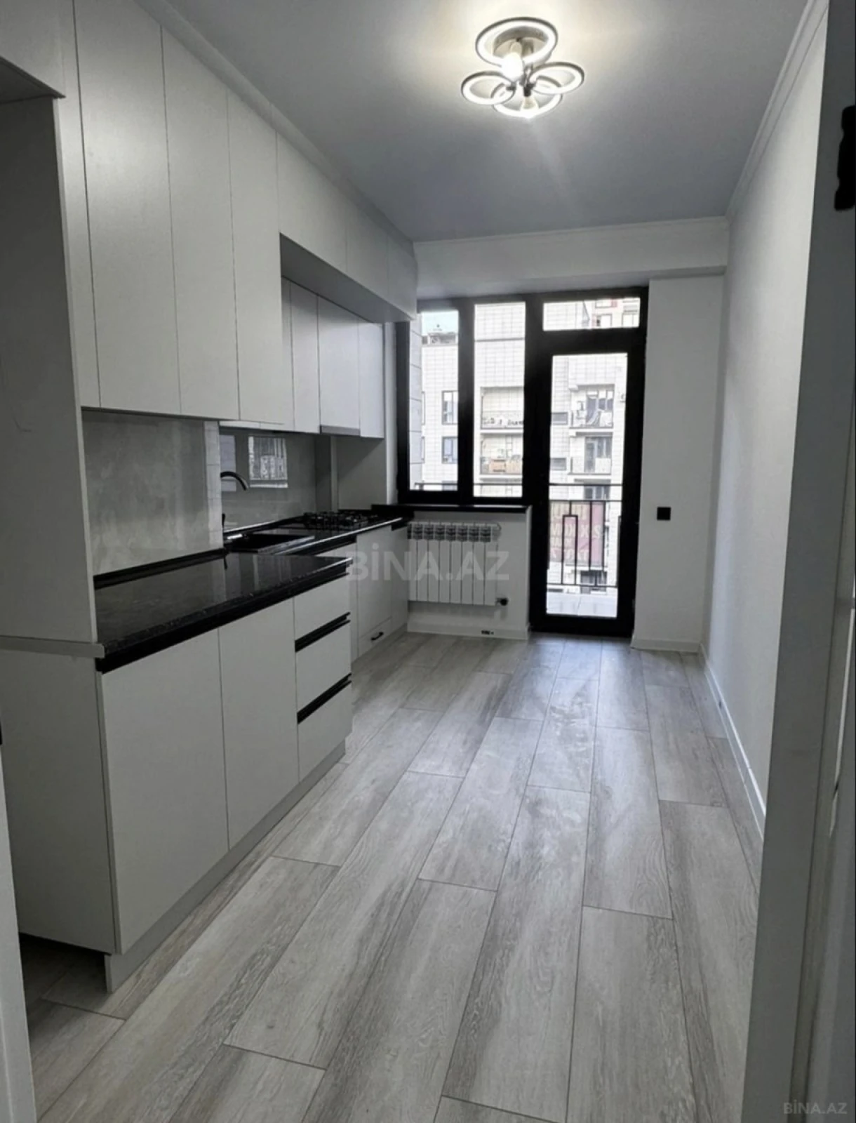 Satılır 2 otaqlı mənzil 60 m²