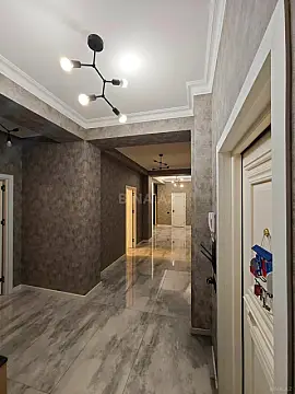Satılır 3 otaqlı mənzil 150 m²