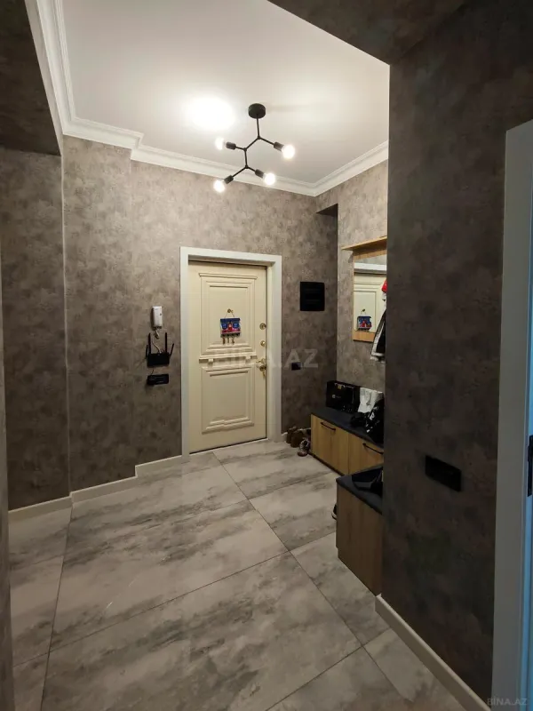 Satılır 3 otaqlı mənzil 150 m²