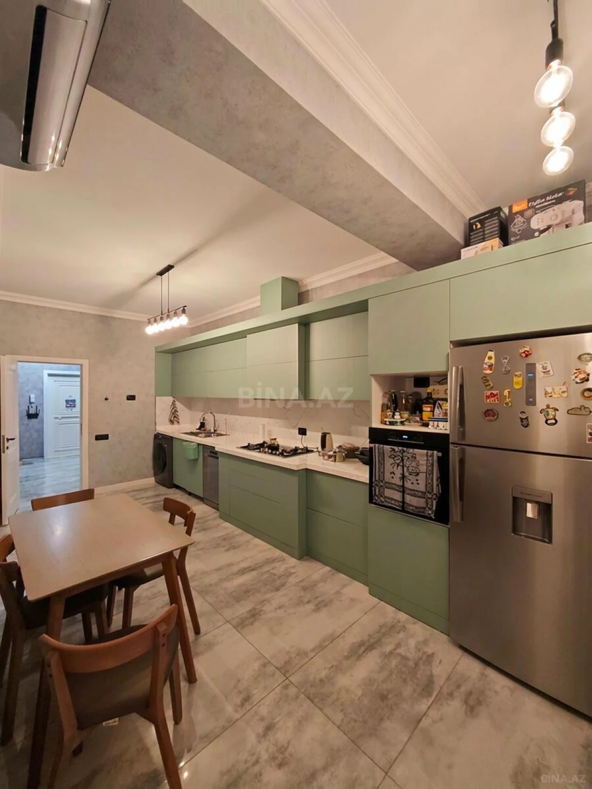 Satılır 3 otaqlı mənzil 150 m²