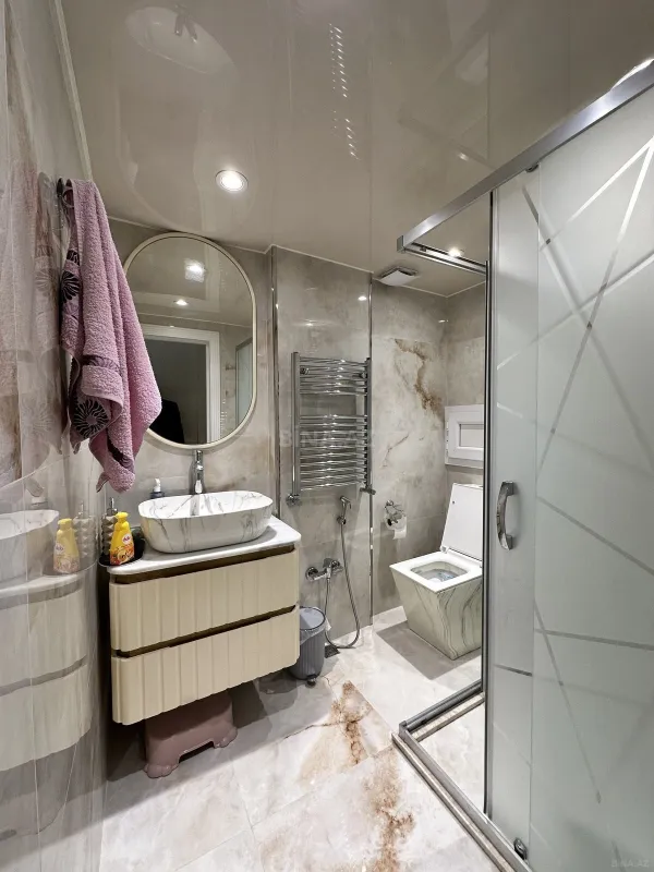 Satılır 3 otaqlı mənzil 112 m²