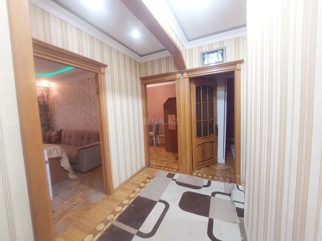 Satılır 4 otaqlı mənzil 100 m²