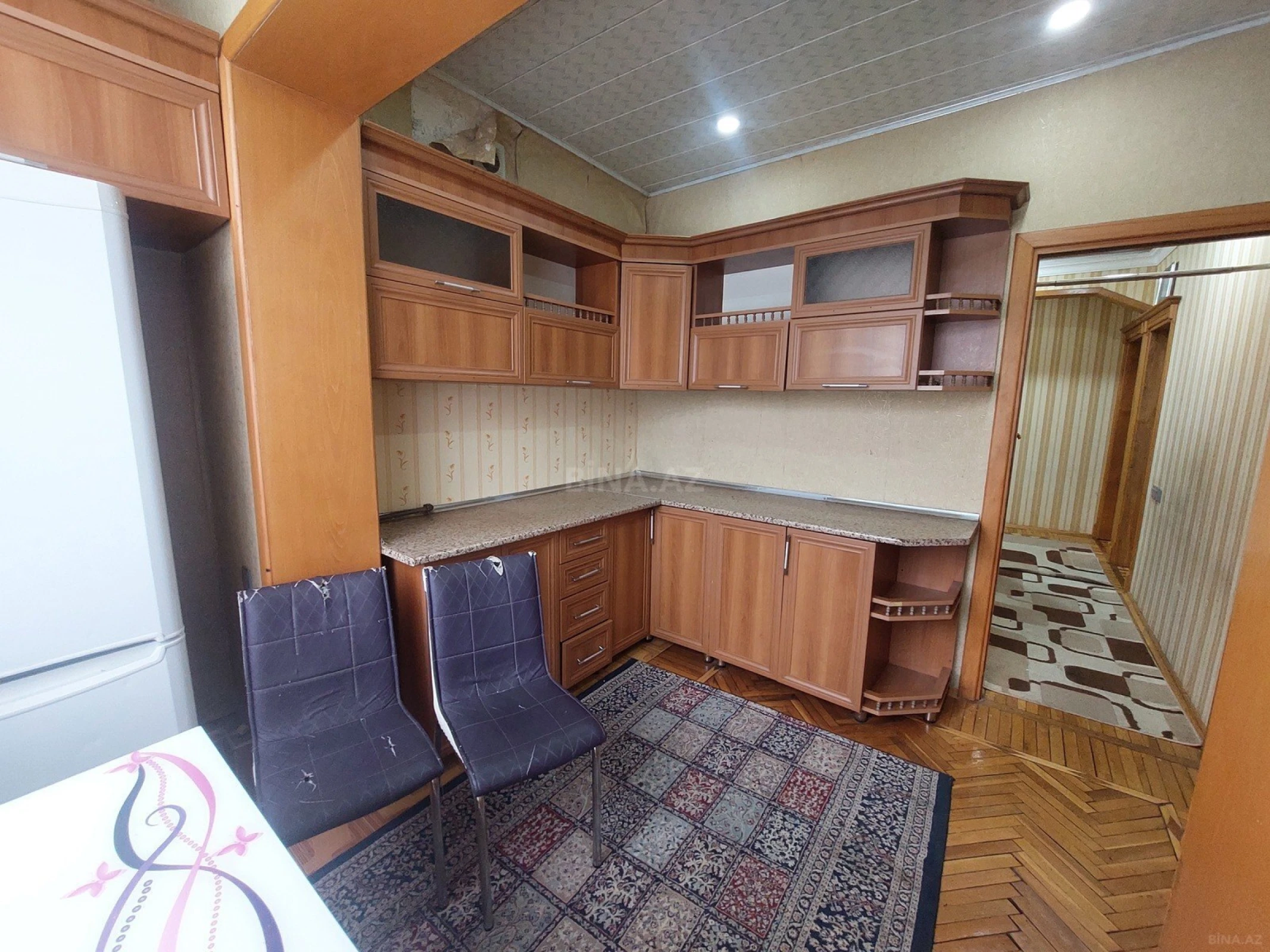 Satılır 4 otaqlı mənzil 100 m²