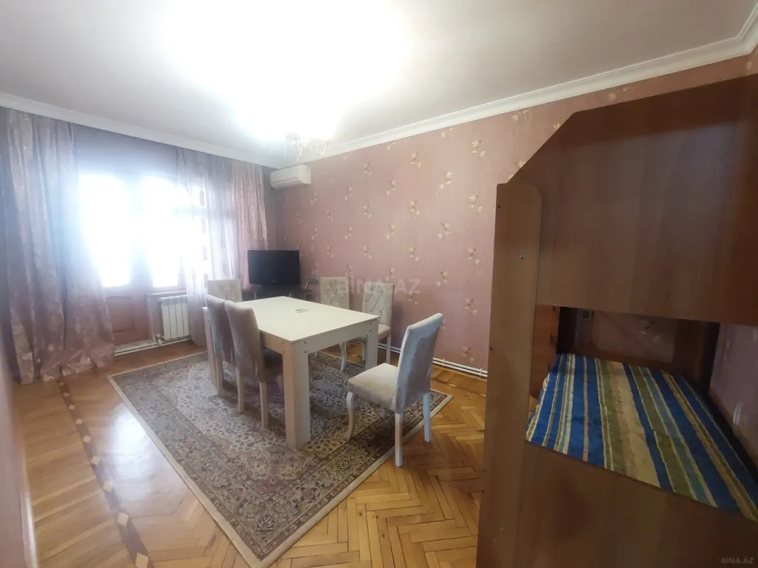 Satılır 4 otaqlı mənzil 100 m²