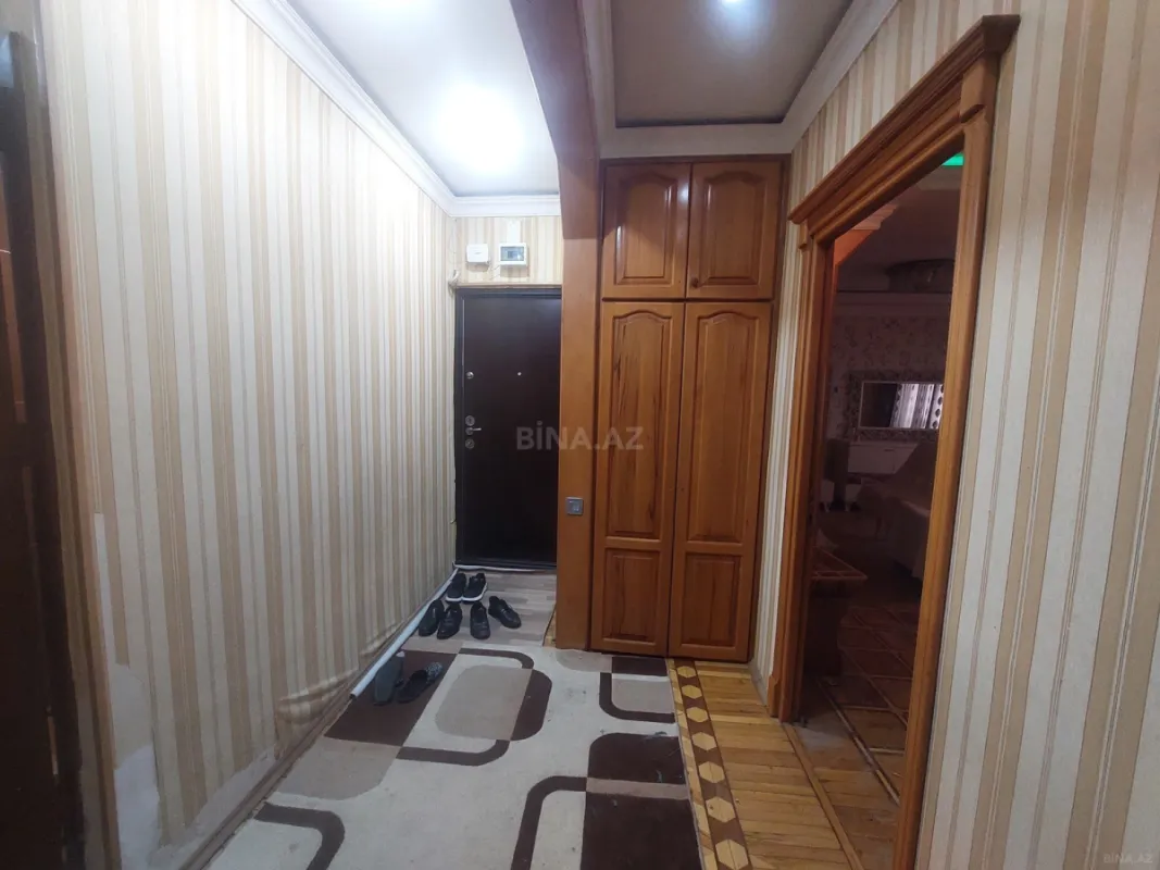 Satılır 4 otaqlı mənzil 100 m²