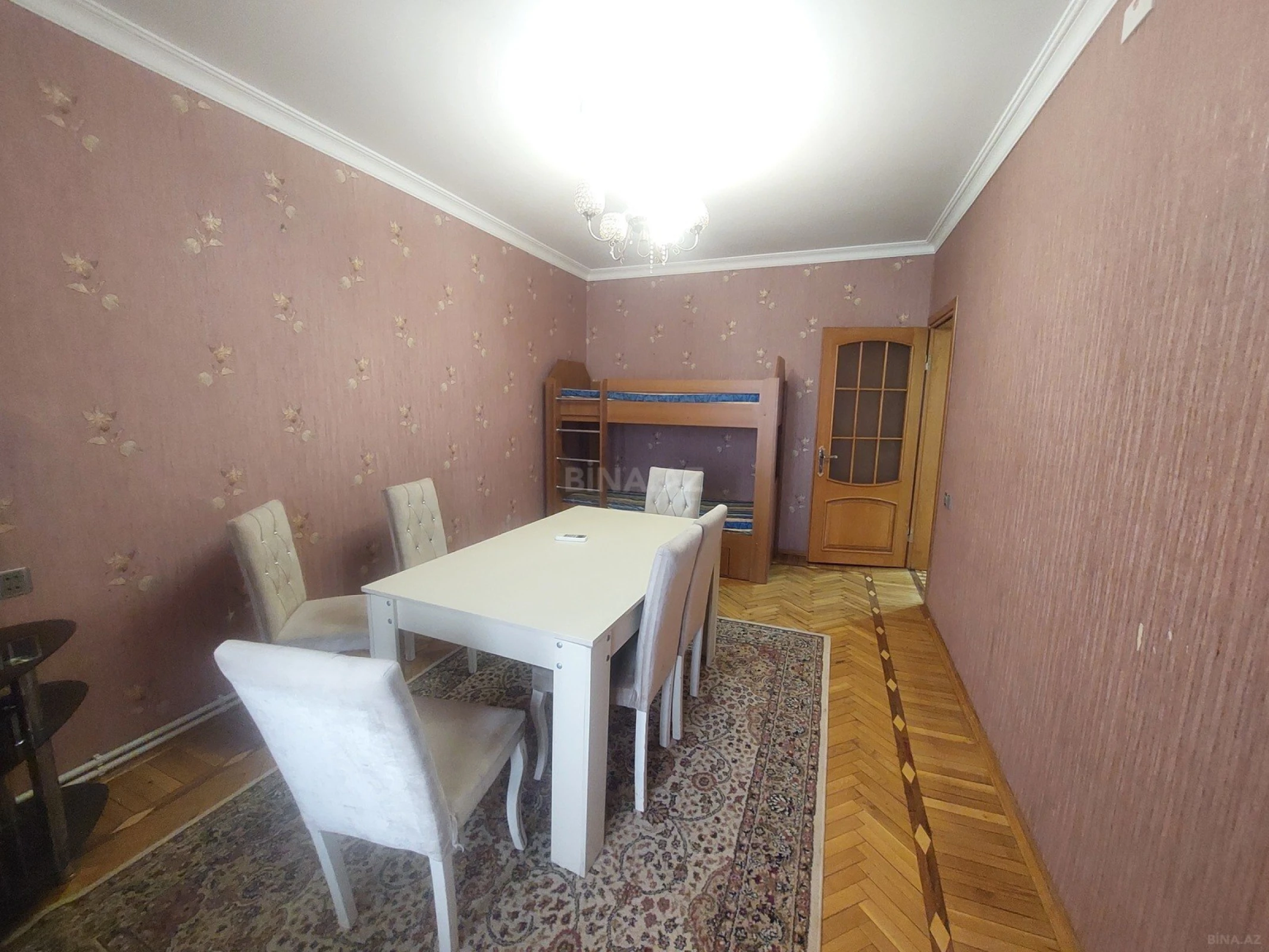 Satılır 4 otaqlı mənzil 100 m²