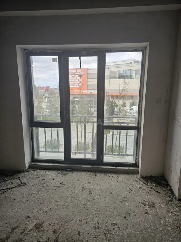 Kirayə verilir obyekt 325 m²