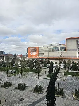 Kirayə verilir obyekt 325 m²