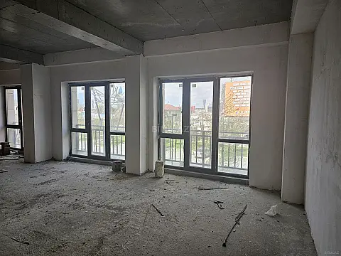 Kirayə verilir obyekt 325 m²