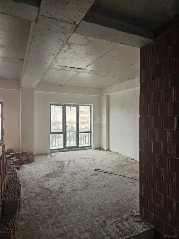 Kirayə verilir obyekt 325 m²