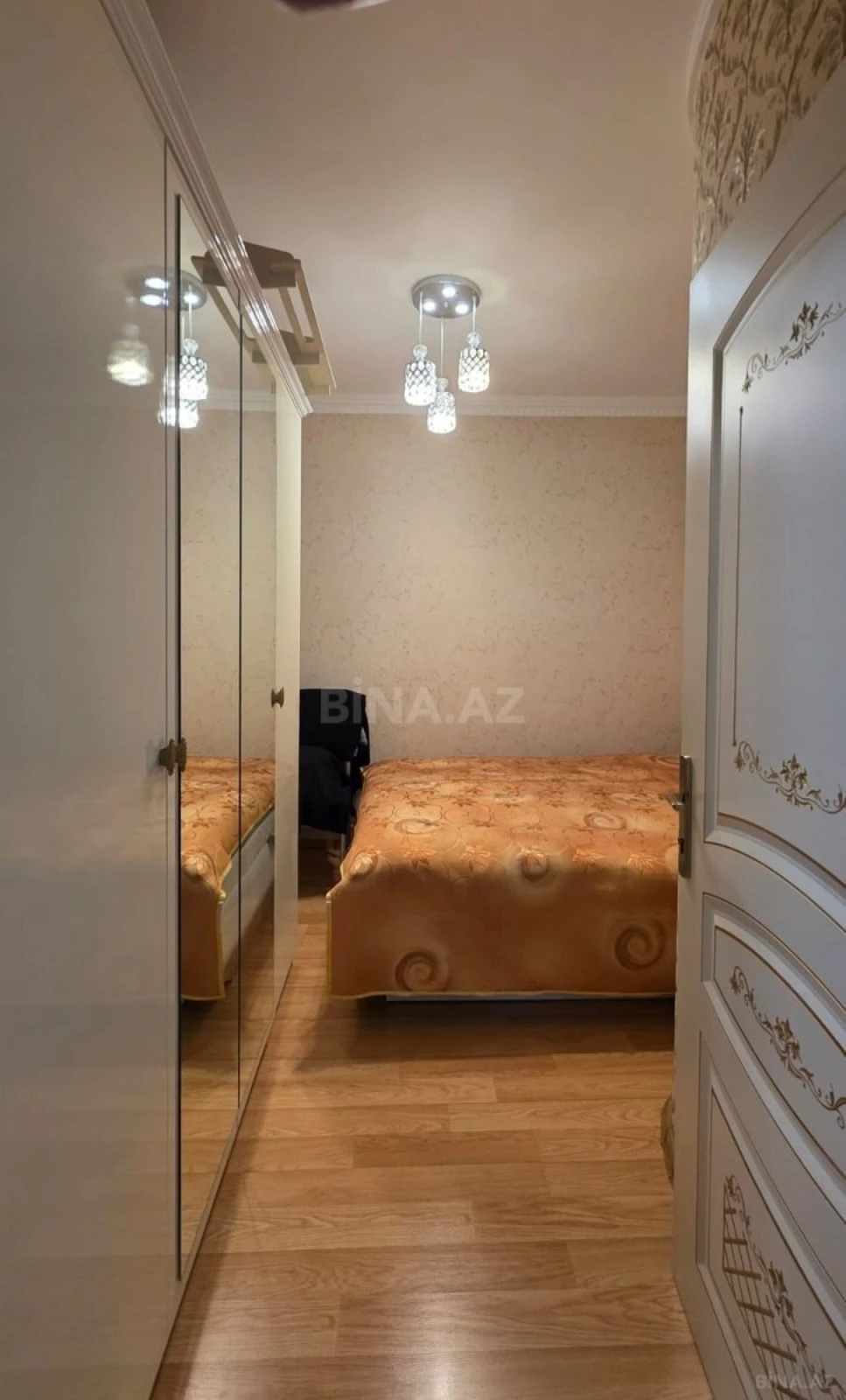 Satılır 3 otaqlı mənzil 83 m²