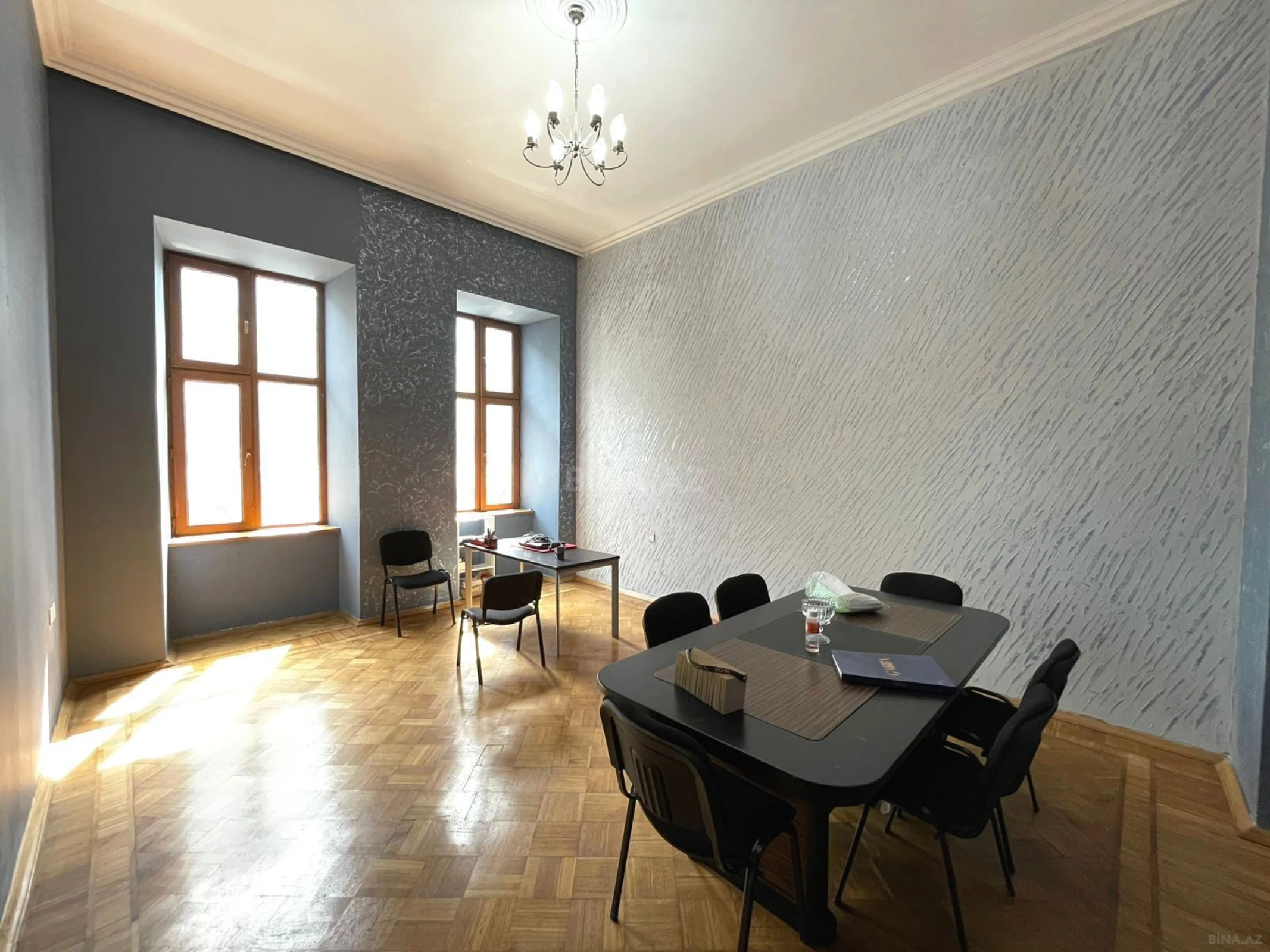 Kirayə verilir 4 otaqlı ofis 150 m²