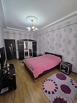 Satılır 2 otaqlı mənzil 101 m²