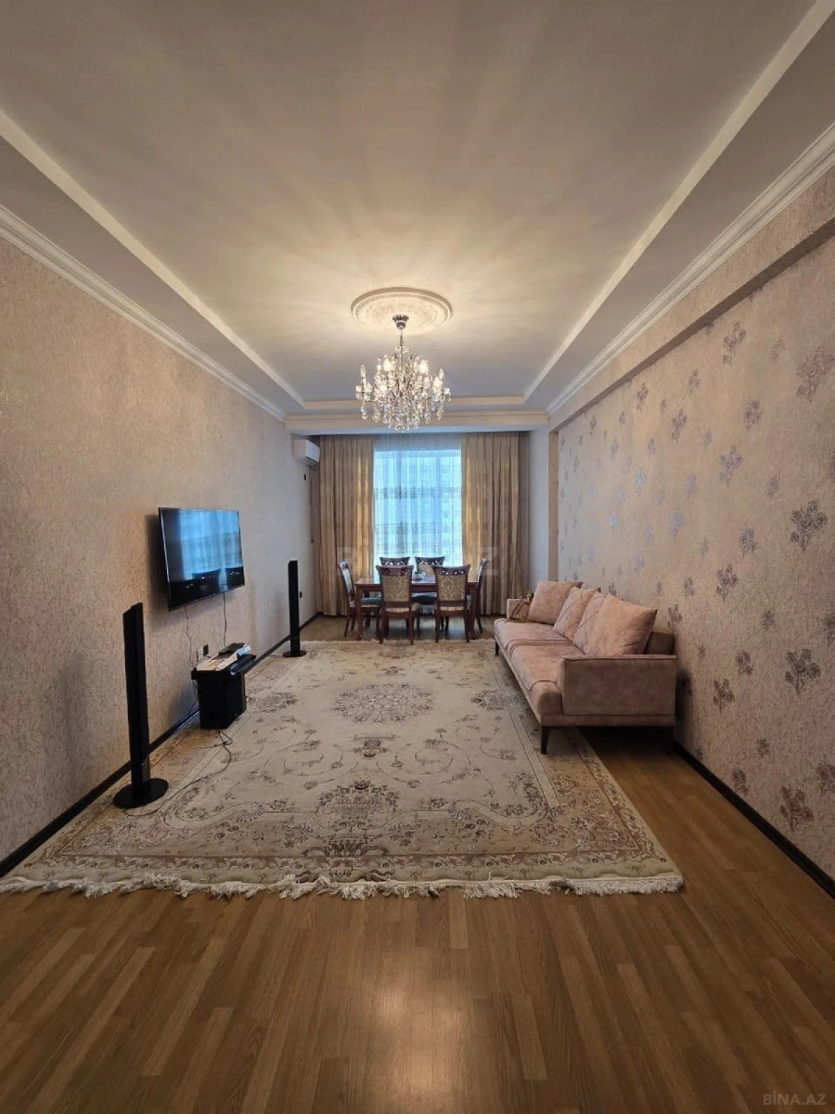 Satılır 2 otaqlı mənzil 101 m²