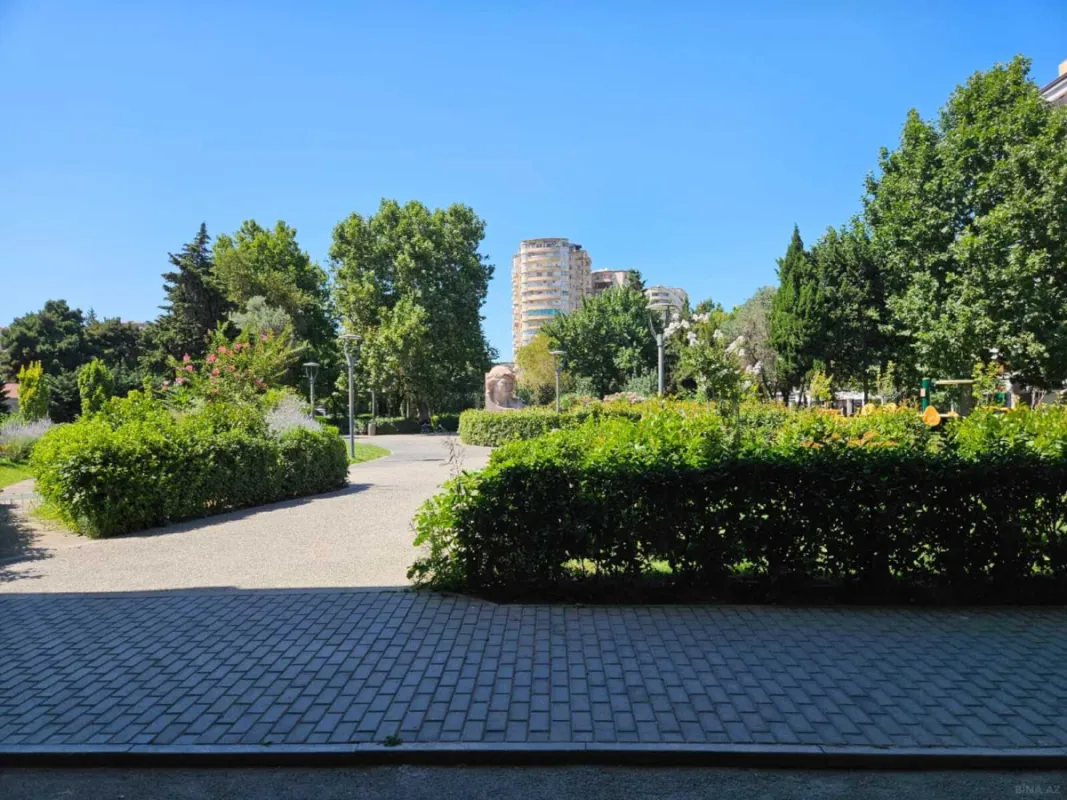 Satılır 2 otaqlı mənzil 62 m²