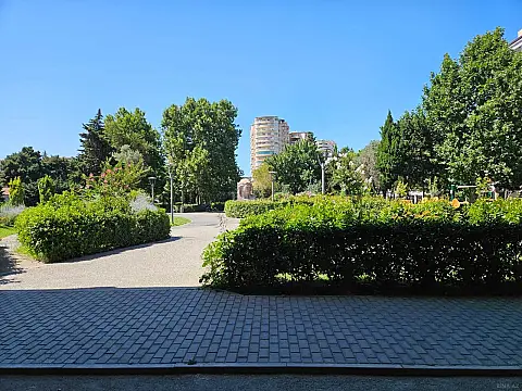 Satılır 2 otaqlı mənzil 62 m²