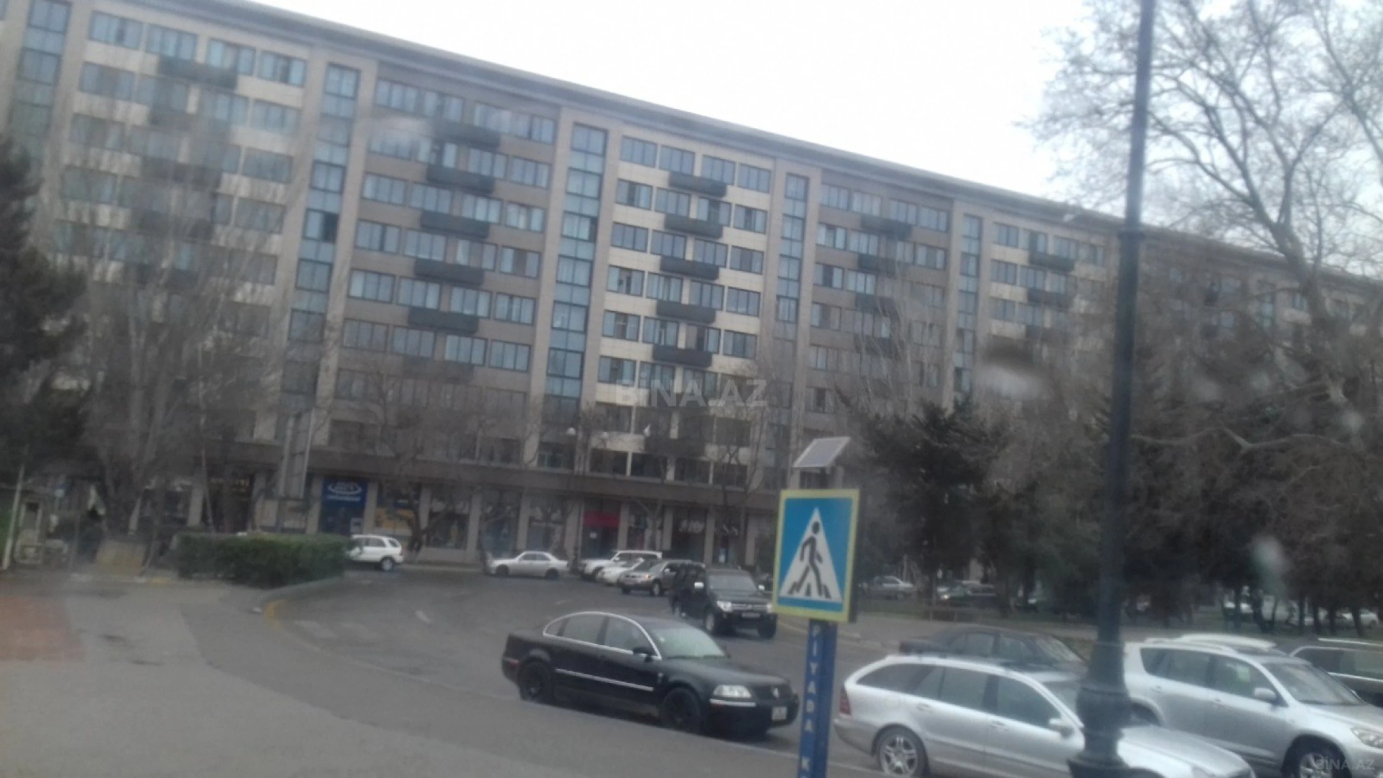 Satılır 2 otaqlı mənzil 62 m²