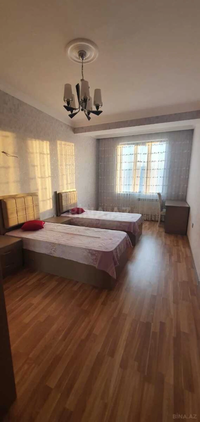 Satılır 3 otaqlı mənzil 100 m²