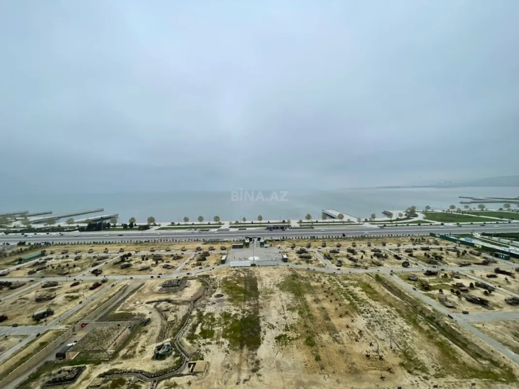 Kirayə verilir 4 otaqlı mənzil 200 m²