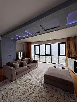 Kirayə verilir 4 otaqlı mənzil 200 m²