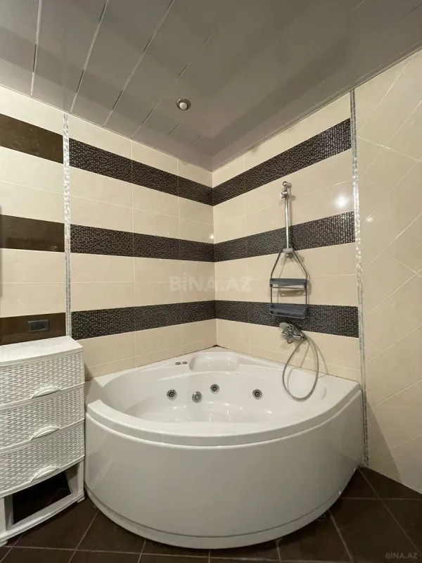 Kirayə verilir 4 otaqlı mənzil 200 m²