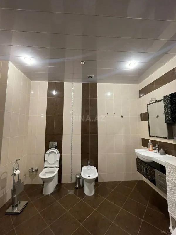 Kirayə verilir 4 otaqlı mənzil 200 m²