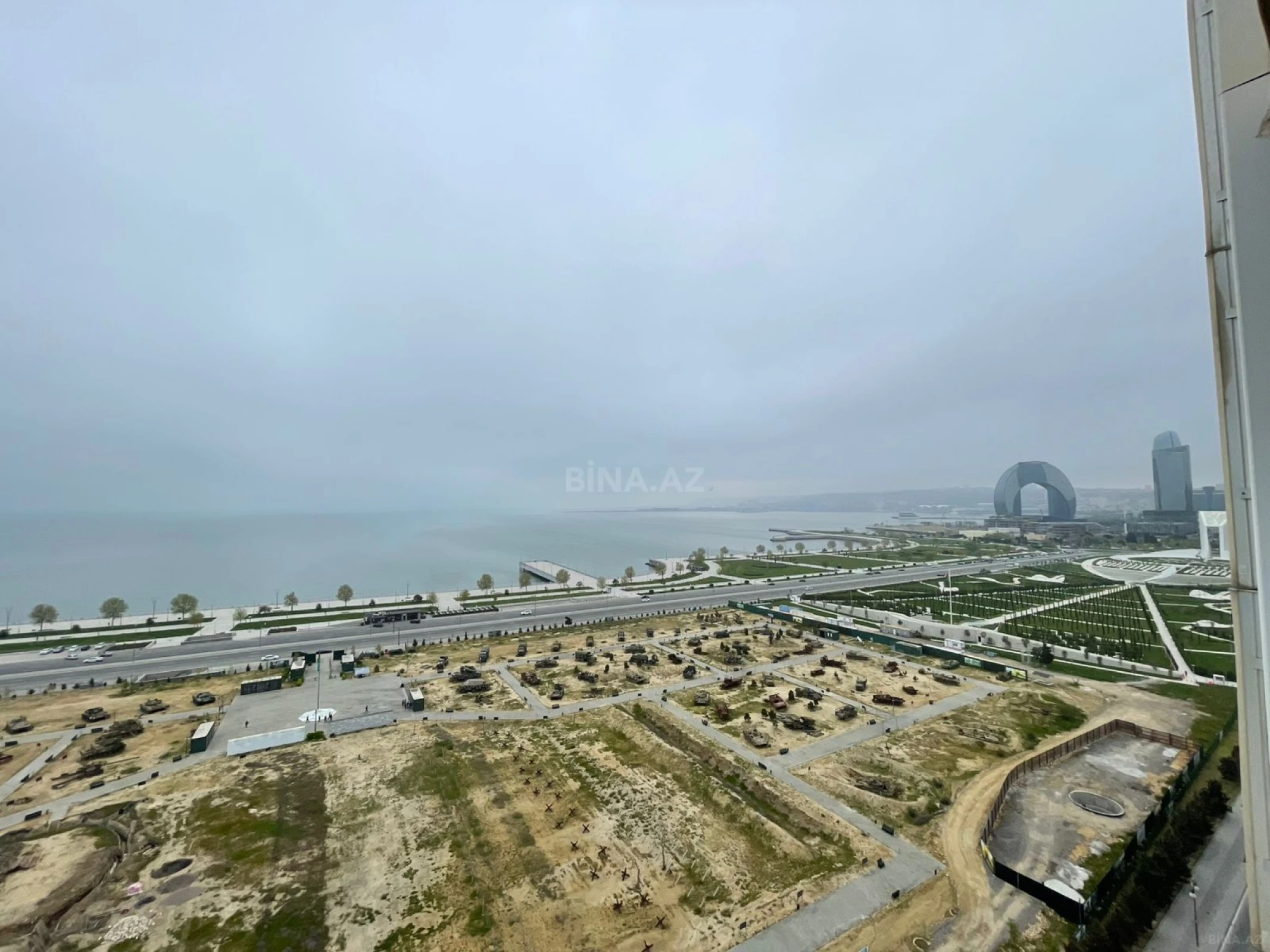 Kirayə verilir 4 otaqlı mənzil 200 m²