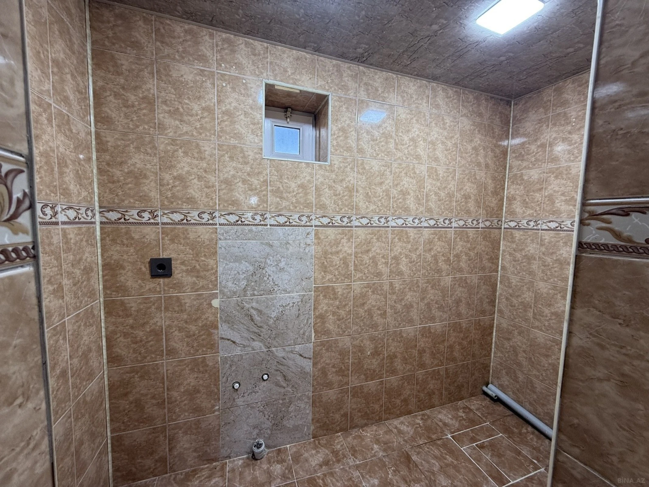 Satılır 7 otaqlı həyət evi 280 m²