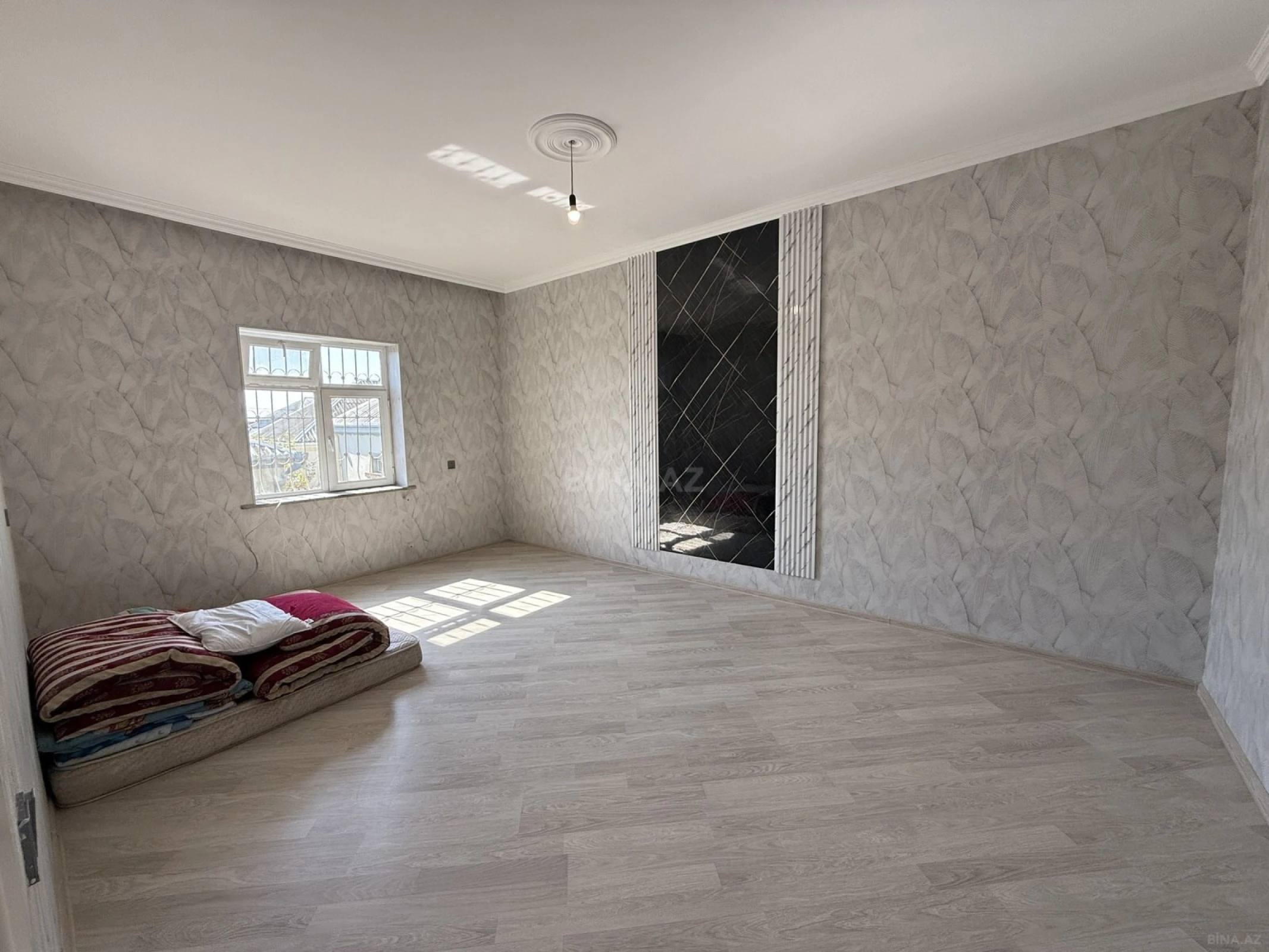 Satılır 7 otaqlı həyət evi 280 m²