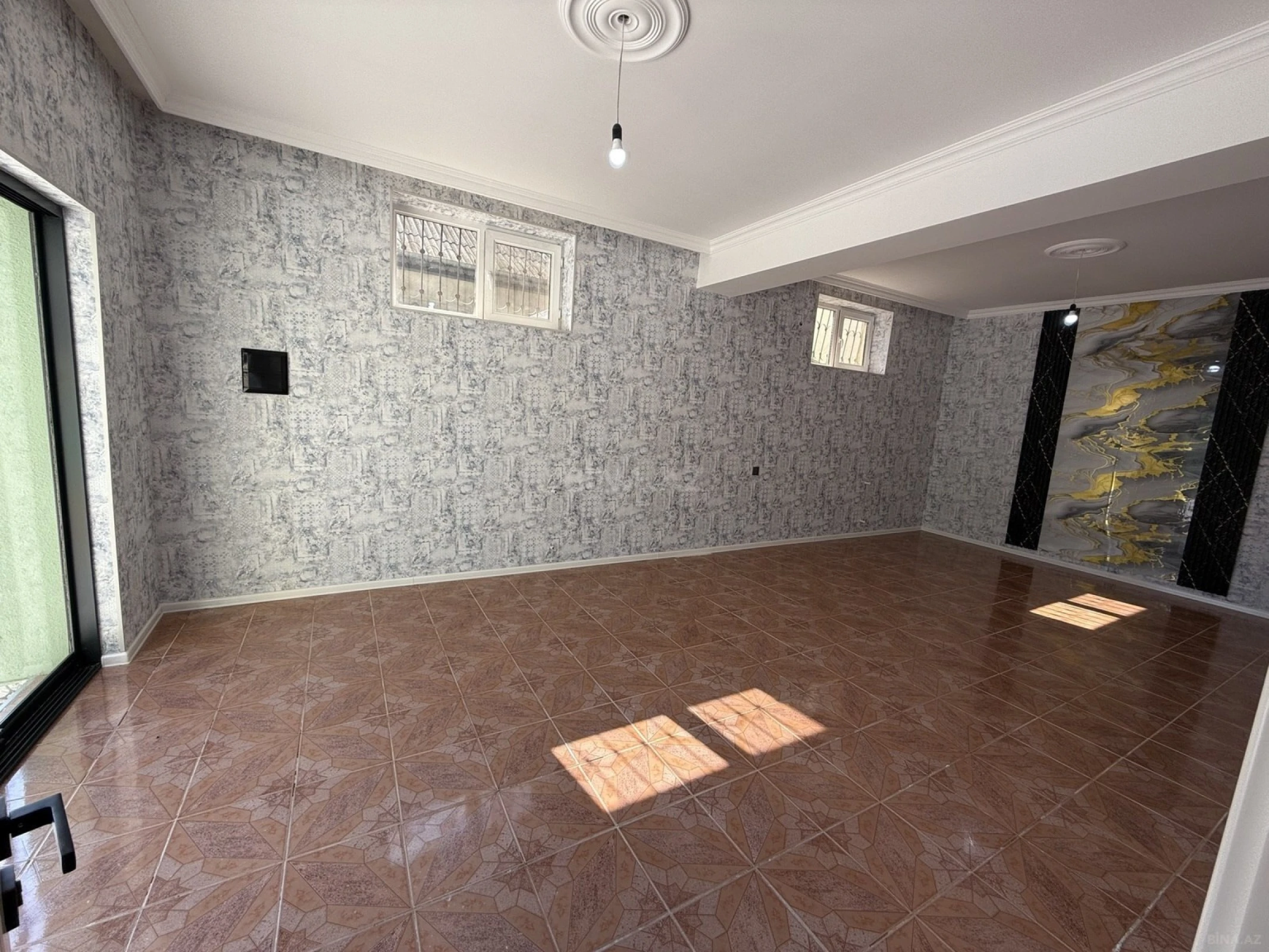 Satılır 7 otaqlı həyət evi 280 m²