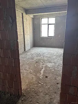 Satılır 4 otaqlı mənzil 170 m²